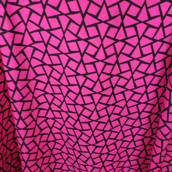 Pleione Pink Geometric Tank Top SZM - Picture 3 of 6